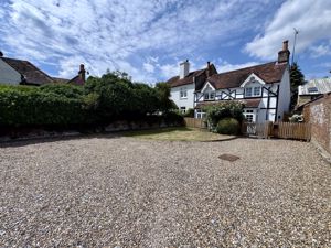 Photo 17- click for photo gallery